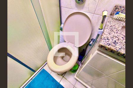 Apartamento à venda com 107m², 4 quartos e sem vaga Apartamento à venda com 107m², 4 quartos e sem vagaBanheiro social 2