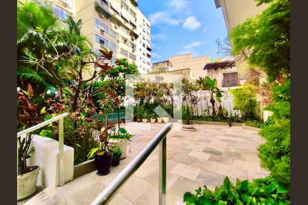 Apartamento à venda com 107m², 4 quartos e sem vaga Apartamento à venda com 107m², 4 quartos e sem vagaÁrea comum