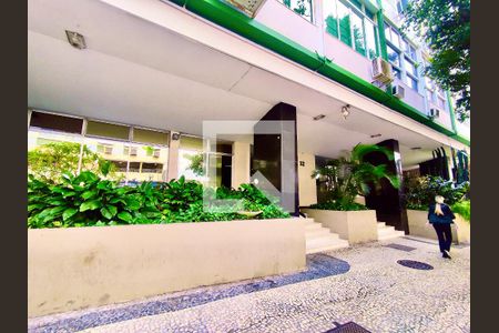 Apartamento à venda com 107m², 4 quartos e sem vaga Apartamento à venda com 107m², 4 quartos e sem vagaFachada