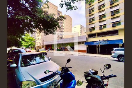 Apartamento à venda com 107m², 4 quartos e sem vaga Apartamento à venda com 107m², 4 quartos e sem vagaVista da Rua