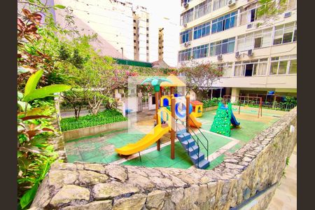 Apartamento à venda com 107m², 4 quartos e sem vaga Apartamento à venda com 107m², 4 quartos e sem vagaÁrea comum