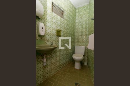 Casa para alugar com 250m², 3 quartos e 4 vagasEdícula - Banheiro