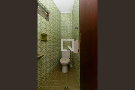 Casa para alugar com 250m², 3 quartos e 4 vagasEdícula - Banheiro