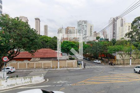 Casa para alugar com 250m², 3 quartos e 4 vagasQuintal - Vista