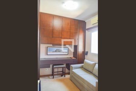 Apartamento à venda com 170m², 3 quartos e 3 vagasQuarto Suíte