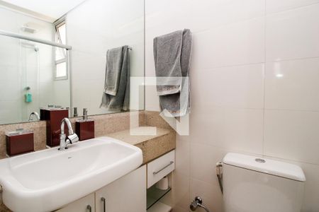 Apartamento à venda com 56m², 2 quartos e 2 vagasBanheiro Social