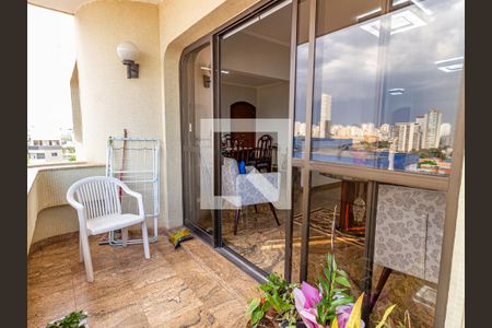 Apartamento à venda com 250m², 4 quartos e 3 vagasVaranda