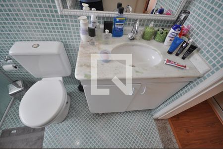 Casa à venda com 188m², 3 quartos e 4 vagasBanheiro da Suíte 1