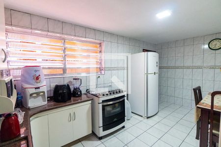 Casa à venda com 135m², 3 quartos e 3 vagas Casa à venda com 135m², 3 quartos e 3 vagasCozinha