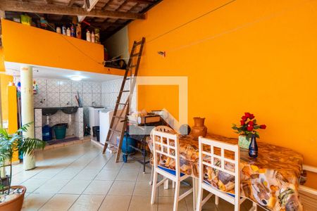 Casa à venda com 135m², 3 quartos e 3 vagas Casa à venda com 135m², 3 quartos e 3 vagasLavanderia