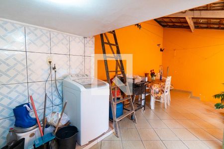 Casa à venda com 135m², 3 quartos e 3 vagas Casa à venda com 135m², 3 quartos e 3 vagasLavanderia