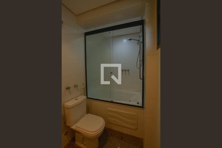 Apartamento à venda com 210m², 3 quartos e 3 vagasBanheiro da Suíte