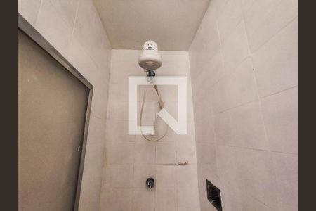 Apartamento para alugar com 74m², 2 quartos e 1 vagaChuveiro