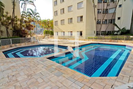 Apartamento para alugar com 53m², 2 quartos e 1 vagaÁrea comum - Piscina