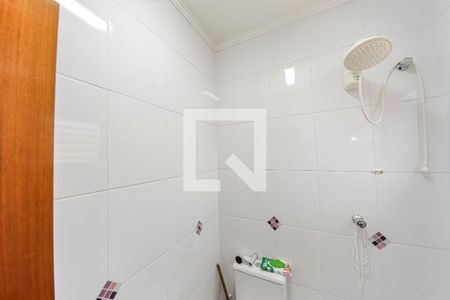 Banheiro Suíte 1 de casa para alugar com 2 quartos, 90m² em Vila Lúcia, São Paulo