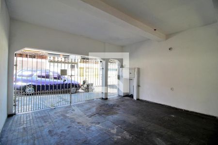 Casa à venda com 125m², 3 quartos e 2 vagasGaragem