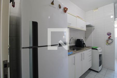 Apartamento à venda com 64m², 2 quartos e 1 vagaCozinha