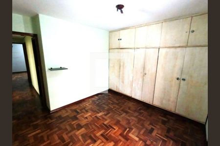 Casa para alugar com 6 quartos, 360m² em Vila Progredior, São Paulo