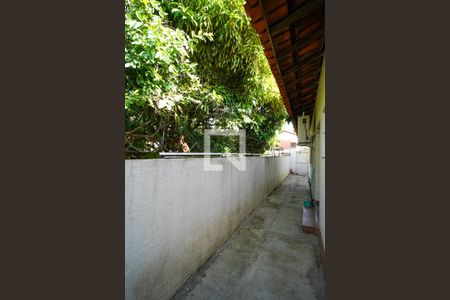 Casa para alugar com 234m², 3 quartos e 6 vagasQuintal