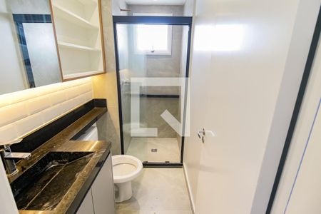 Banheiro de apartamento à venda com 2 quartos, 43m² em Jardim Monte Alegre, Taboão da Serra