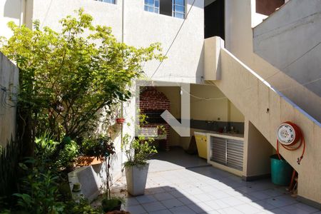 Casa para alugar com 180m², 3 quartos e 2 vagasQuintal