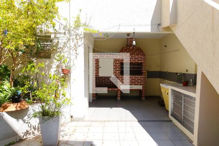 Casa para alugar com 180m², 3 quartos e 2 vagasQuintal