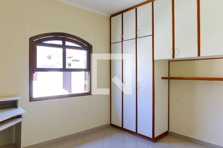 Casa para alugar com 180m², 3 quartos e 2 vagasQuarto 2