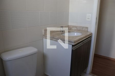 Apartamento para alugar com 65m², 2 quartos e 1 vaga Apartamento para alugar com 65m², 2 quartos e 1 vagaBanheiro da suíte
