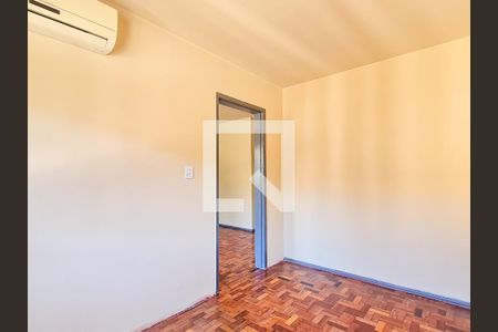Quarto de apartamento à venda com 1 quarto, 54m² em Jardim Leopoldina, Porto Alegre