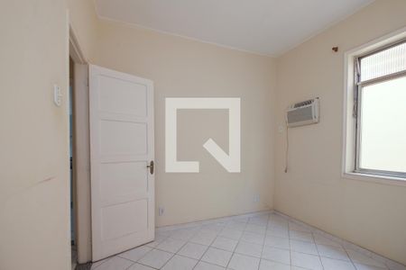 Quarto 1 de apartamento para alugar com 2 quartos, 74m² em Grajaú, Rio de Janeiro