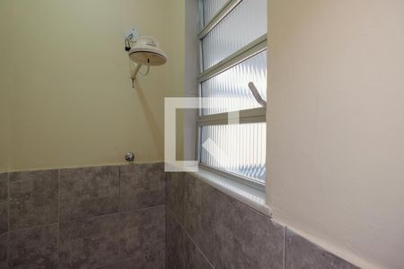 Apartamento para alugar com 74m², 2 quartos e sem vaga Apartamento para alugar com 74m², 2 quartos e sem vagaBanheiro de serviço