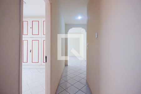Corredor de apartamento para alugar com 2 quartos, 74m² em Grajaú, Rio de Janeiro
