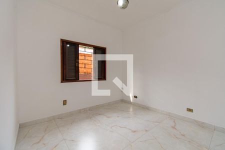 Casa à venda com 390m², 3 quartos e 3 vagas Casa à venda com 390m², 3 quartos e 3 vagasQuarto 2