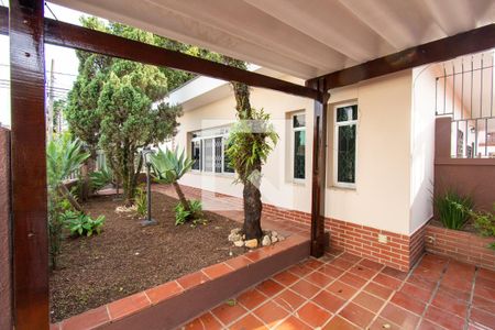 Casa à venda com 390m², 3 quartos e 3 vagas Casa à venda com 390m², 3 quartos e 3 vagasGaragem 2