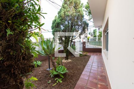 Casa à venda com 390m², 3 quartos e 3 vagas Casa à venda com 390m², 3 quartos e 3 vagasJardim