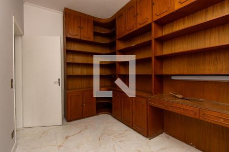 Sala de TV de casa à venda com 3 quartos, 390m² em Vila Rosália, Guarulhos