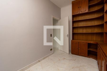 Sala de TV de casa à venda com 3 quartos, 390m² em Vila Rosália, Guarulhos