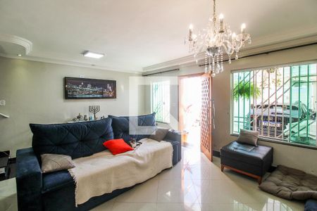 Sala de casa à venda com 3 quartos, 90m² em Cidade Patriarca, São Paulo