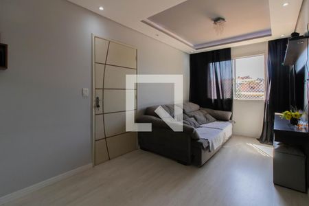 Sala de apartamento à venda com 3 quartos, 65m² em Jardim Cocaia, Guarulhos