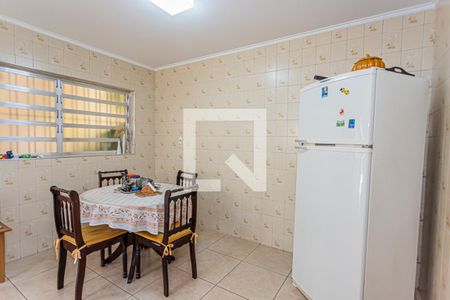 Casa à venda com 197m², 3 quartos e 4 vagasCozinha e copa