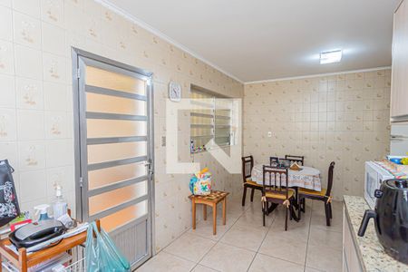 Casa à venda com 197m², 3 quartos e 4 vagasCozinha e copa