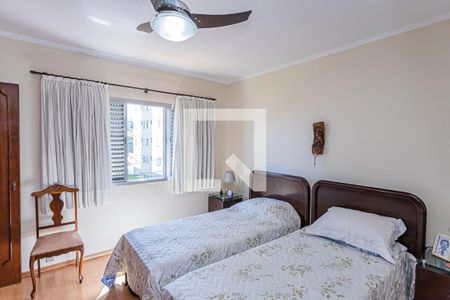 Casa à venda com 197m², 3 quartos e 4 vagasSuite