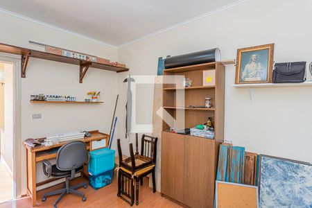 Casa à venda com 197m², 3 quartos e 4 vagasQuarto de Serviço