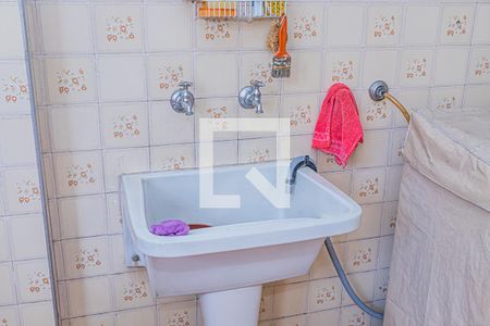 Casa à venda com 197m², 3 quartos e 4 vagasÁrea de serviço e quintal