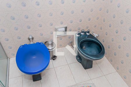 Casa à venda com 197m², 3 quartos e 4 vagasBanheiro social