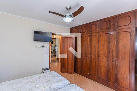 Casa à venda com 197m², 3 quartos e 4 vagasSuite