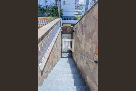 Casa à venda com 197m², 3 quartos e 4 vagasEntrada