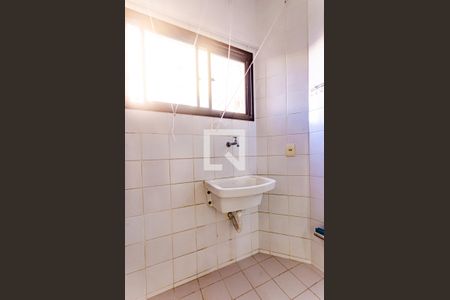 Apartamento para alugar com 77m², 2 quartos e 1 vaga Apartamento para alugar com 77m², 2 quartos e 1 vagaÁrea de Serviço