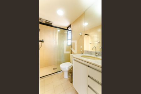 Banheiro do Quarto 2 de apartamento para alugar com 2 quartos, 77m² em Candeal, Salvador