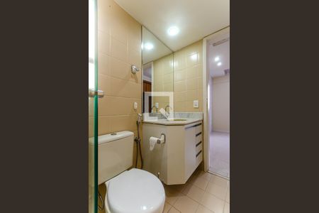 Apartamento para alugar com 77m², 2 quartos e 1 vaga Apartamento para alugar com 77m², 2 quartos e 1 vagaBanheiro do Quarto 2